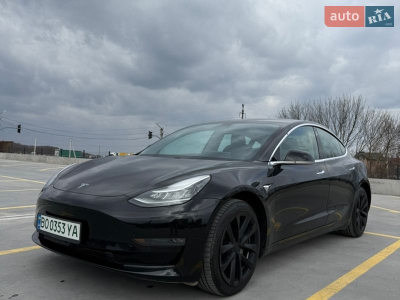 Tesla Model 3 2019