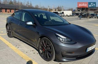 Седан Tesla Model 3 2020 в Львове