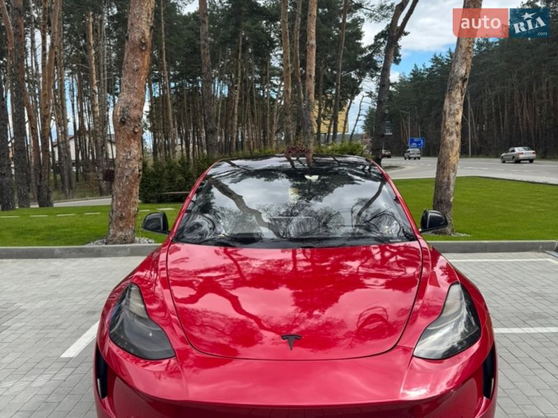 Седан Tesla Model 3 2018 в Гостомеле