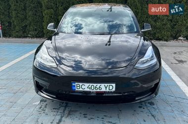 Седан Tesla Model 3 2019 в Луцьку