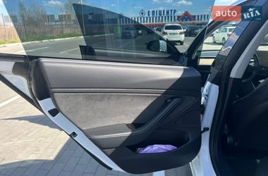 Седан Tesla Model 3 2019 в Вінниці