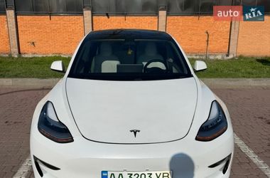 Седан Tesla Model 3 2020 в Дніпрі