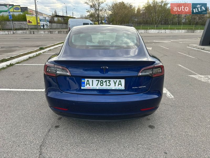 Седан Tesla Model 3 2020 в Киеве