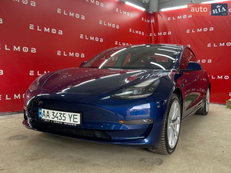 Седан Tesla Model 3 2022 в Києві