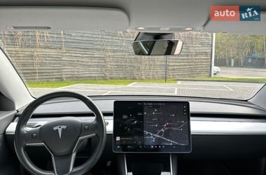 Седан Tesla Model 3 2019 в Києві