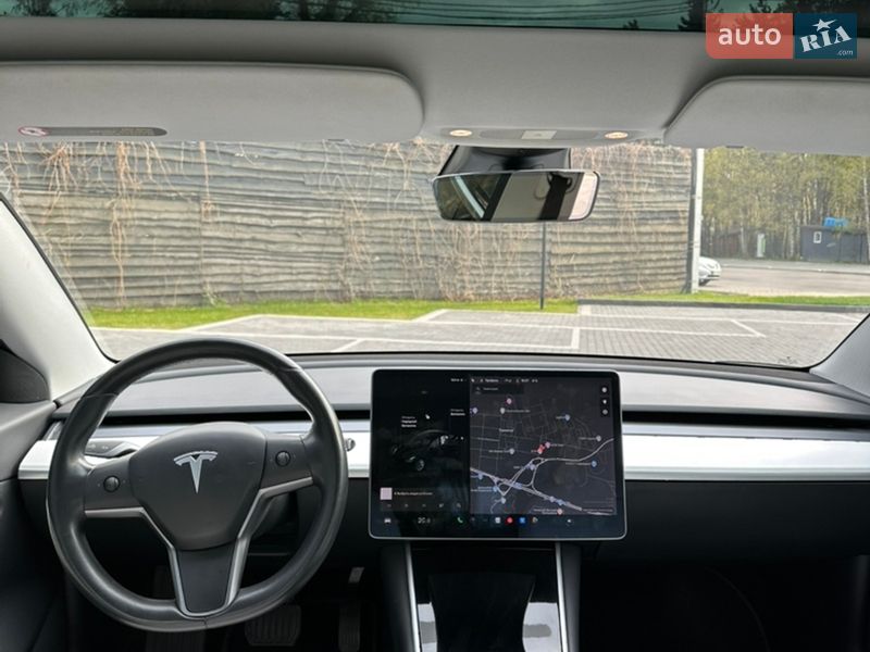Седан Tesla Model 3 2019 в Києві
