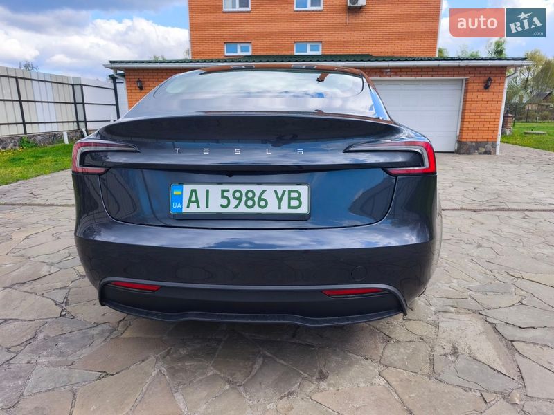 Седан Tesla Model 3 2024 в Киеве