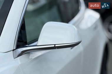 Седан Tesla Model 3 2019 в Кривому Розі