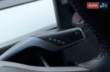 Седан Tesla Model 3 2019 в Кривому Розі