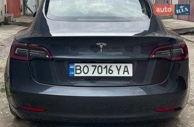 Седан Tesla Model 3 2020 в Тернополе