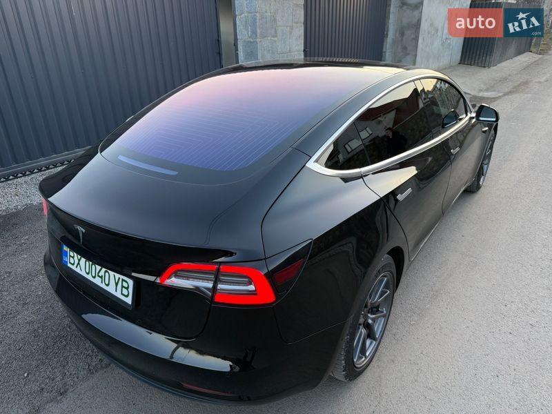 Седан Tesla Model 3 2019 в Старокостянтинові