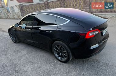 Седан Tesla Model 3 2019 в Старокостянтинові