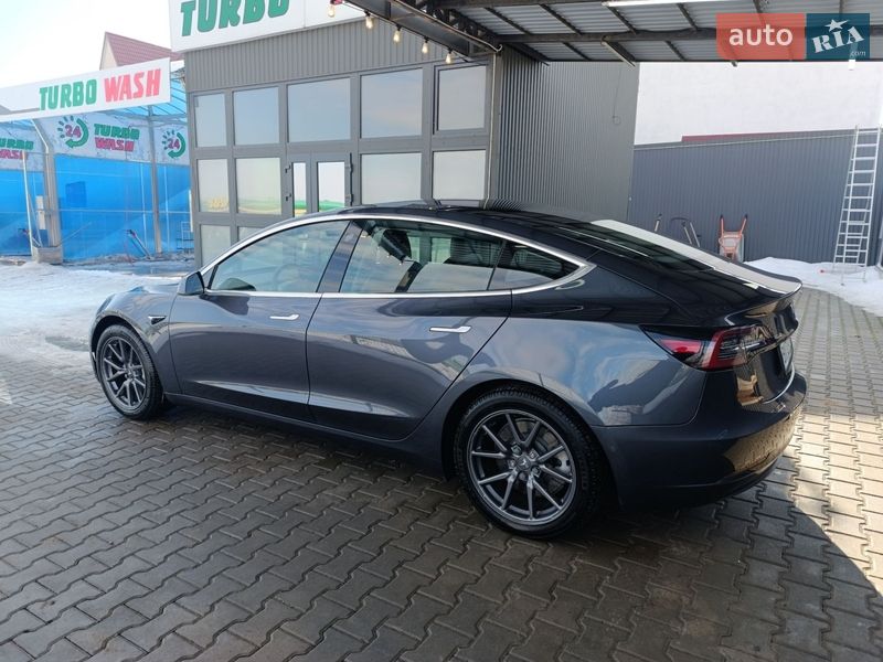 Седан Tesla Model 3 2020 в Каменец-Подольском