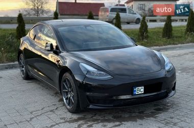 Седан Tesla Model 3 2020 в Львові