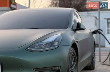 Седан Tesla Model 3 2023 в Одессе