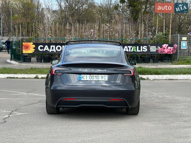 Седан Tesla Model 3 2024 в Киеве