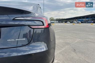 Седан Tesla Model 3 2024 в Киеве