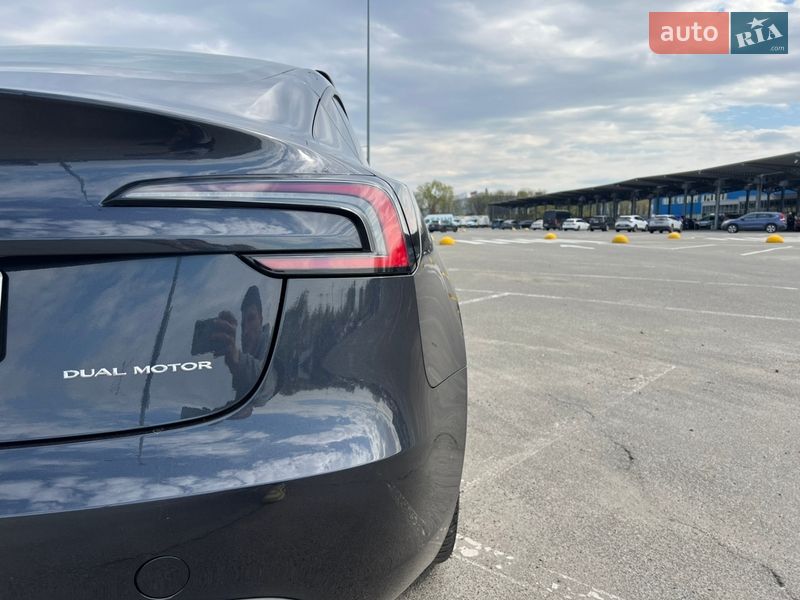 Седан Tesla Model 3 2024 в Киеве