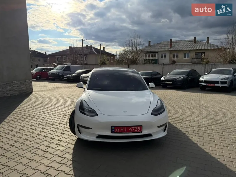 Tesla Model 3 2023 VIN 5YJ3E1EC8PF661536 фото оголошення 19 з 31