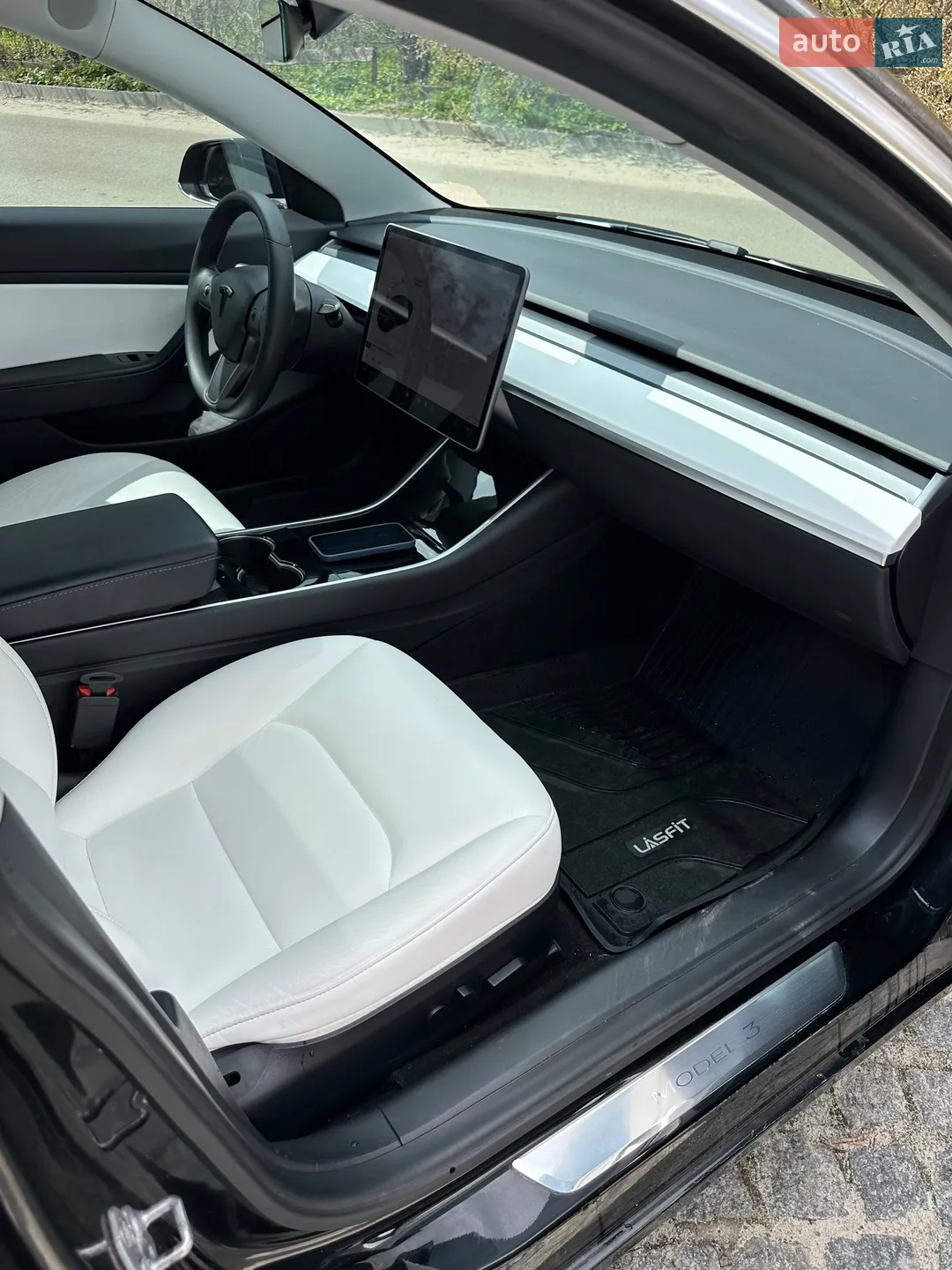 2020 Tesla Model 3 - мініатюра 25