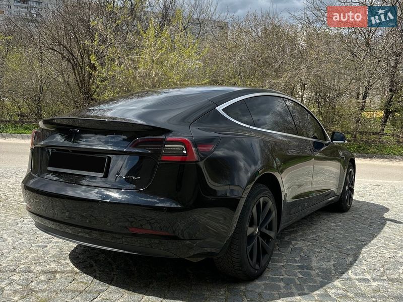 Седан Tesla Model 3 2020 в Харькове