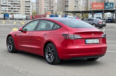 Седан Tesla Model 3 2022 в Киеве