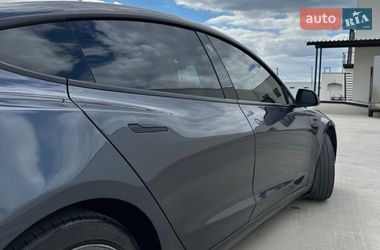 Седан Tesla Model 3 2021 в Луцке
