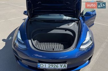 Седан Tesla Model 3 2021 в Киеве