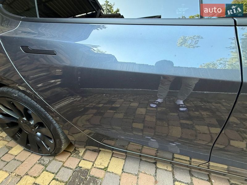 Седан Tesla Model 3 2022 в Ірпені