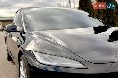 Седан Tesla Model 3 2024 в Харькове