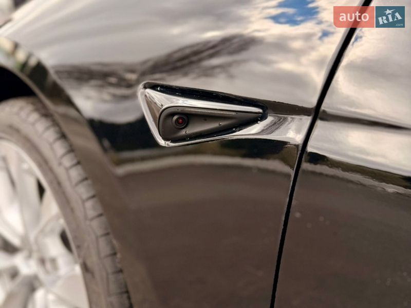 Седан Tesla Model 3 2024 в Харькове
