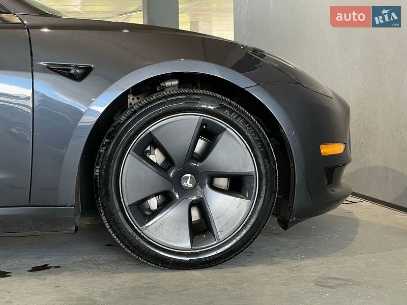 Седан Tesla Model 3 2022 в Одесі