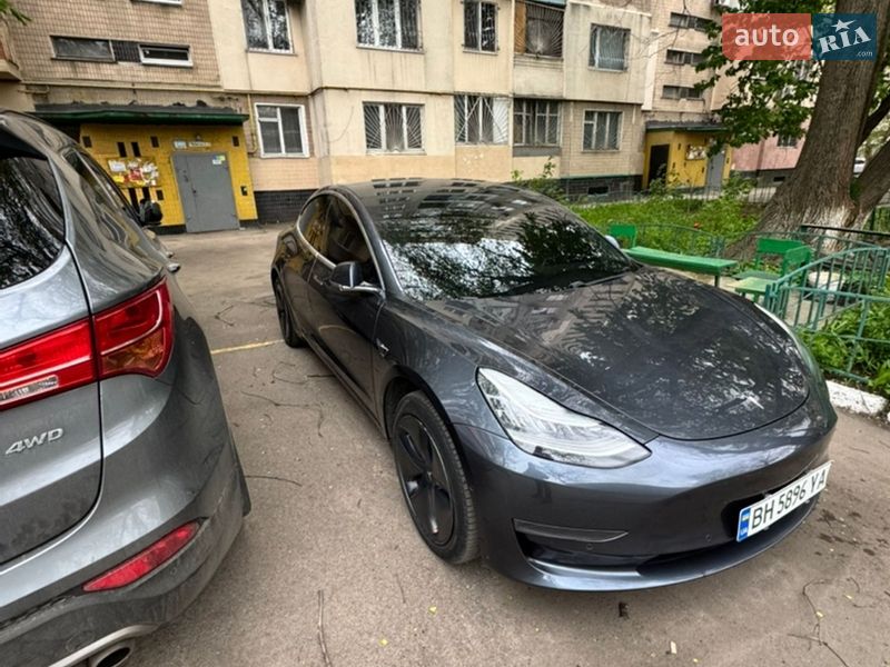 Седан Tesla Model 3 2020 в Одессе