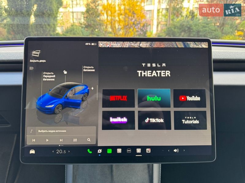 Седан Tesla Model 3 2025 в Киеве