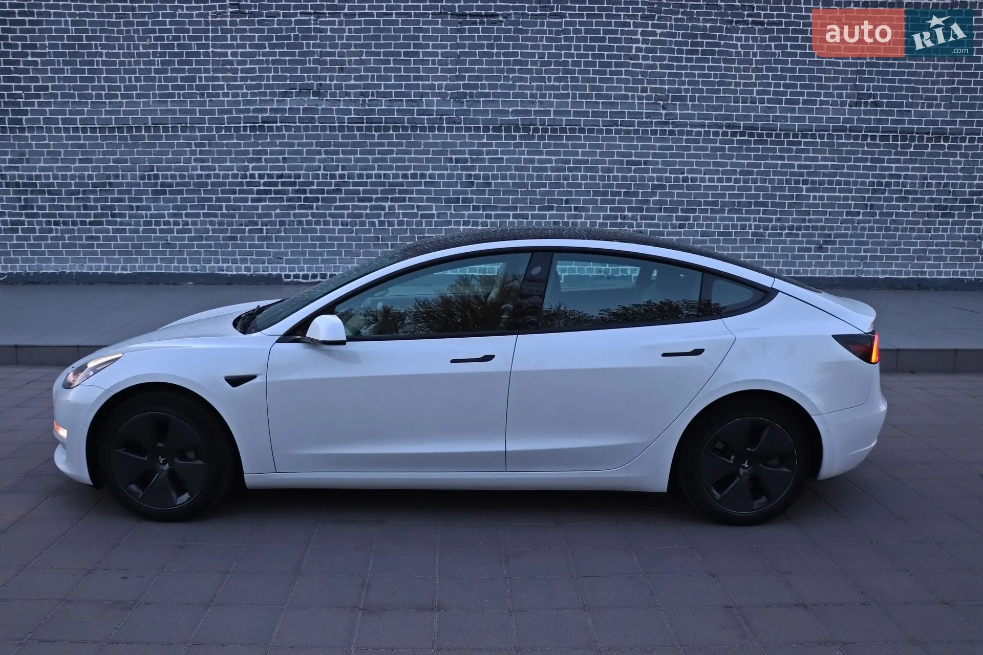2022 Tesla Model 3 - мініатюра 3