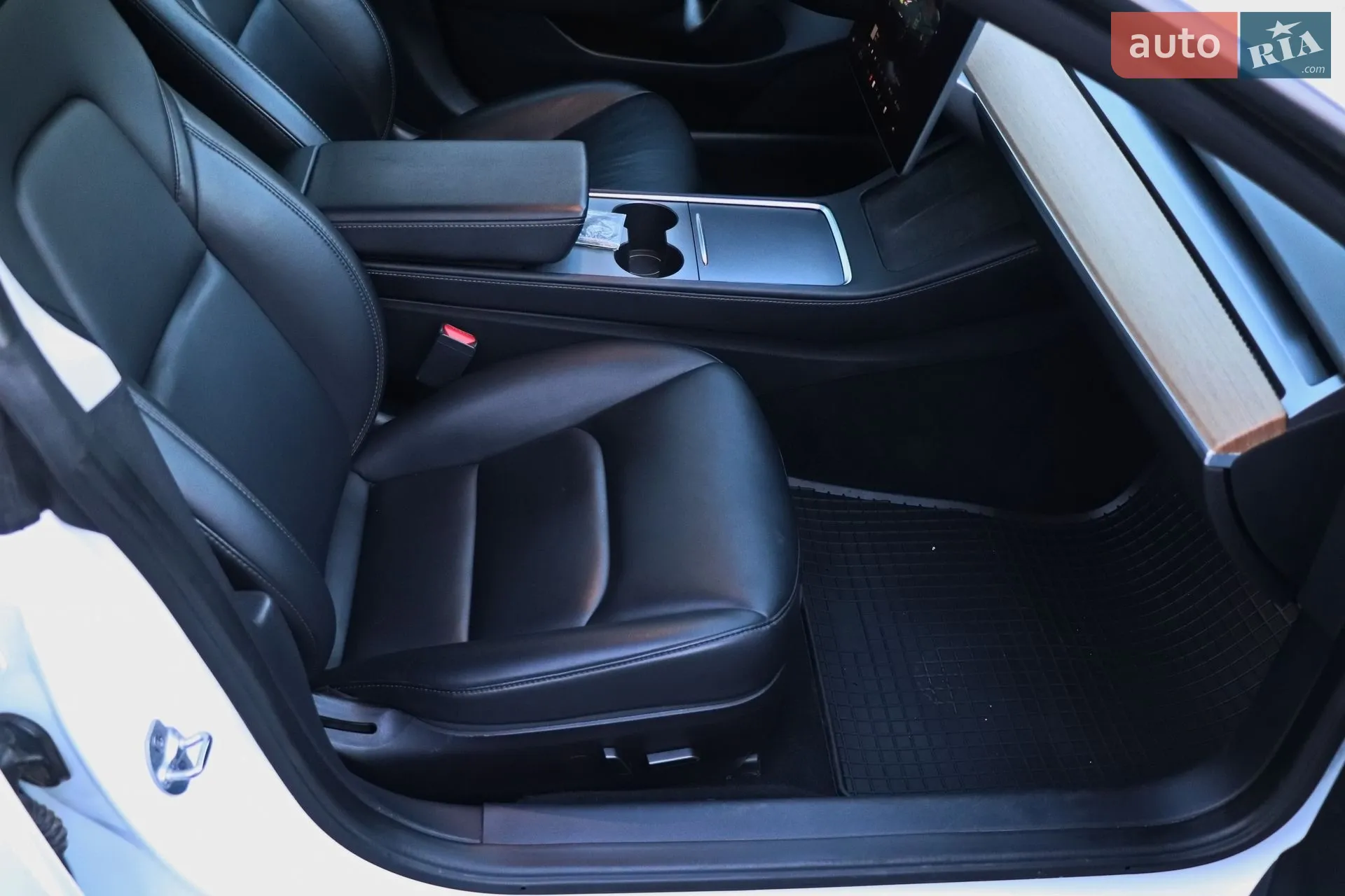 2022 Tesla Model 3 - мініатюра 8