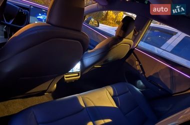Седан Tesla Model 3 2025 в Киеве