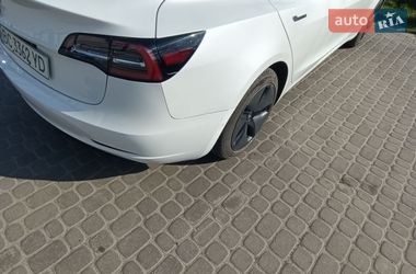 Седан Tesla Model 3 2020 в Львове