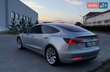 Седан Tesla Model 3 2018 в Луцьку