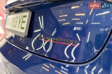 Седан Tesla Model 3 2023 в Киеве