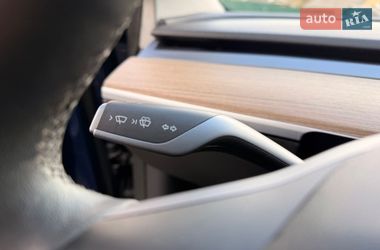 Седан Tesla Model 3 2023 в Киеве