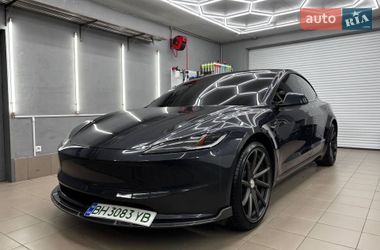 Седан Tesla Model 3 2024 в Черноморске