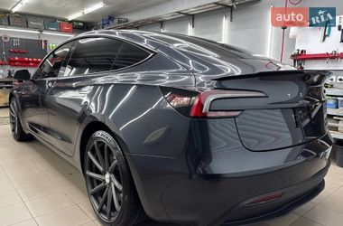 Седан Tesla Model 3 2024 в Черноморске
