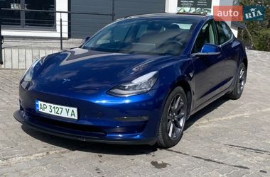 Седан Tesla Model 3 2020 в Львове