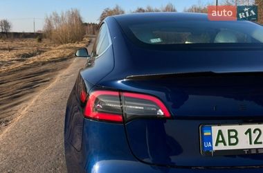 Седан Tesla Model 3 2018 в Вінниці