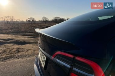 Седан Tesla Model 3 2018 в Вінниці