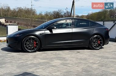 Седан Tesla Model 3 2024 в Тернополе