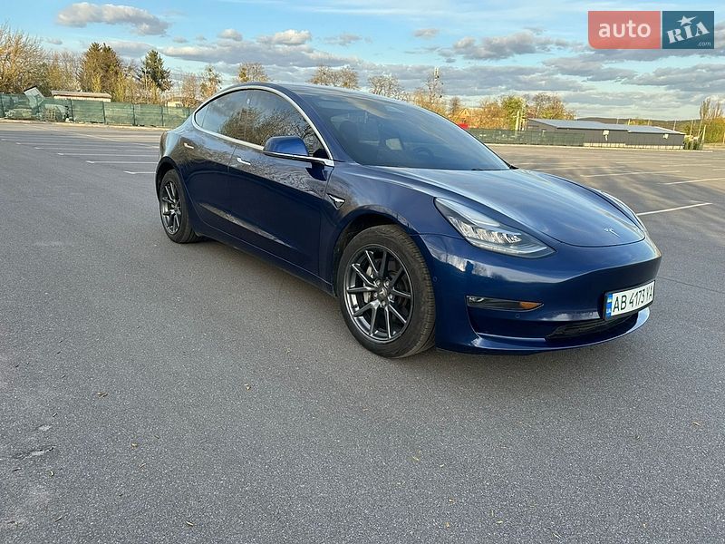 Седан Tesla Model 3 2018 в Вінниці фото Седан Tesla Model 3 2018 в Вінниці