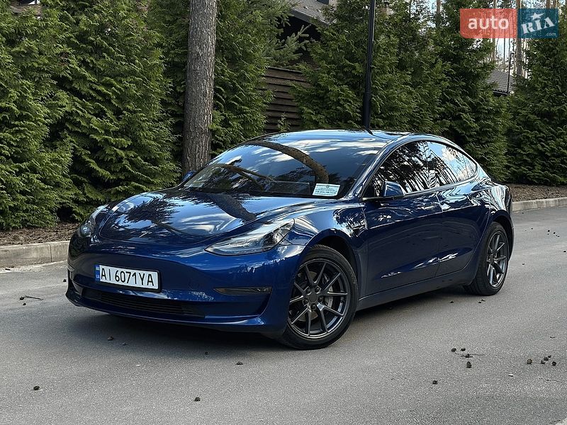Tesla Model 3 2021