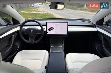 Седан Tesla Model 3 2022 в Львові
